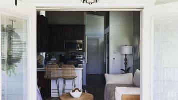 1 chambre, fer et planche Ă repasser, Wi-Fi gratuit, draps fournis