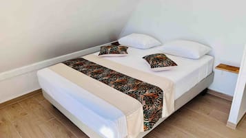 1 bedroom, free WiFi, bed sheets