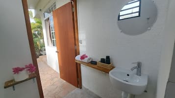 Shower, towels