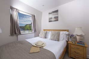 3 Schlafzimmer, Bügeleisen/Bügelbrett, Reisekinderbett, Internetzugang