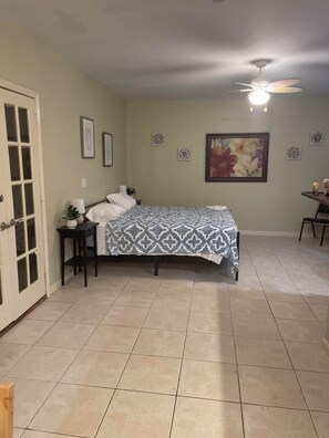 2 dormitorios, tabla de planchar con plancha, wifi gratis y ropa de cama
