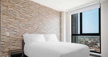 Modern 1BR in Polanco · Pool, Gym & Skyline