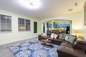 Smart TV, fireplace, DVD player, foosball - FUN 5BD SPACIOUS HOME—INDOOR MOVIE THEATRE, POOL TABLE, BBQ,, FIRE PIT, GAMES+ (Antioch)