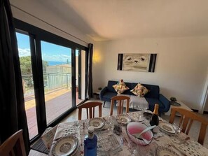 Dining - Piso Vacacional en Calle Greco (Roses)