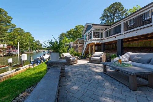 Ocean Pines 3BR 2BA Canal Front Home with Sunroom