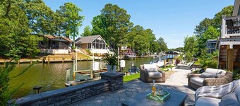 Ocean Pines 3BR 2BA Canal Front Home with Sunroom