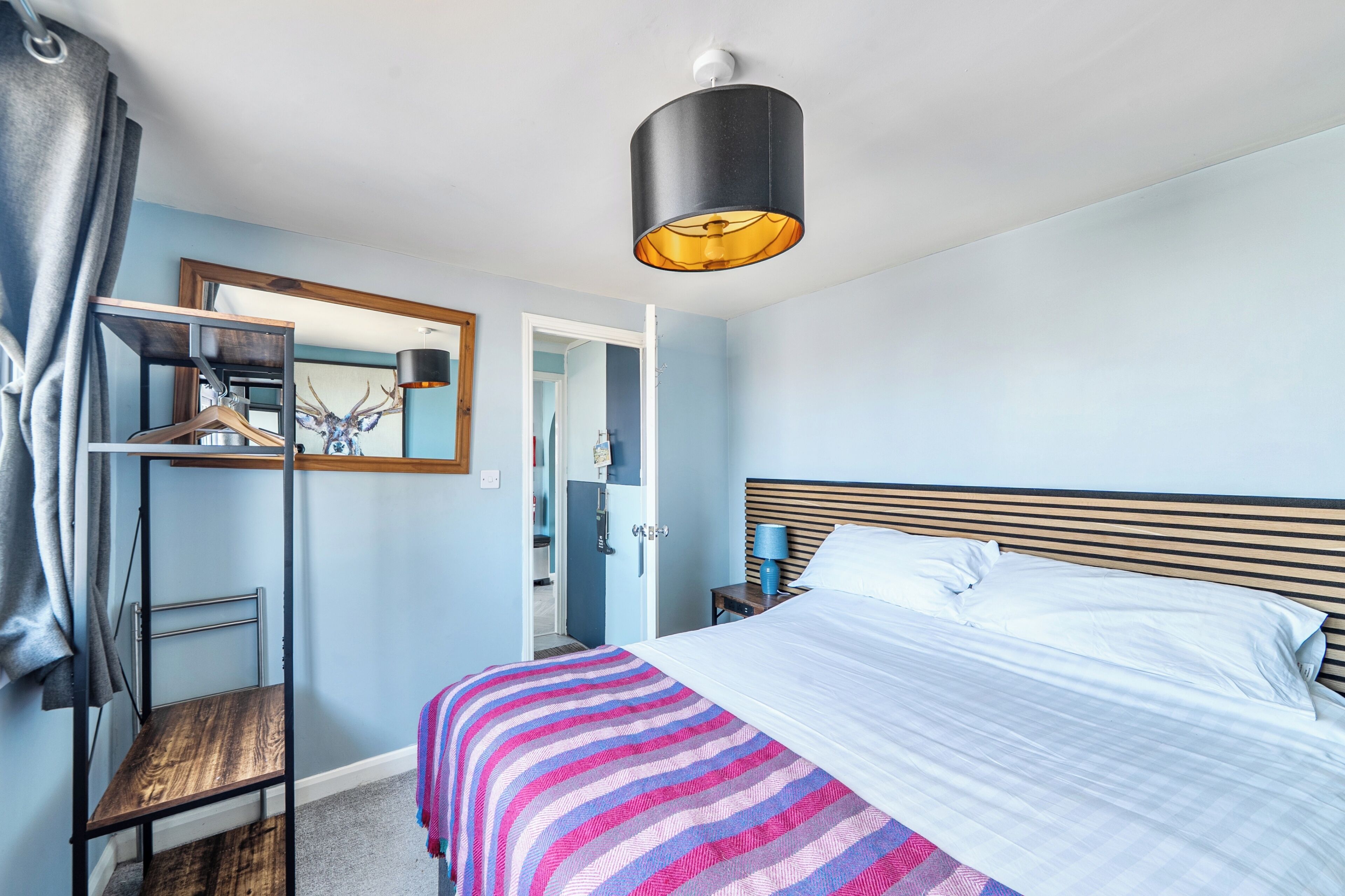 2 bedrooms, bed sheets