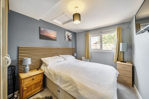 2bed Chalet Sleeps 5 - Dogs Free, Parking, Seaview - Bridlington