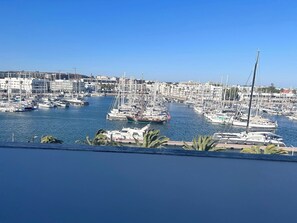 Apartment | Marina - Spectacular Lagos Marina View apt on Promenade (Lagos)