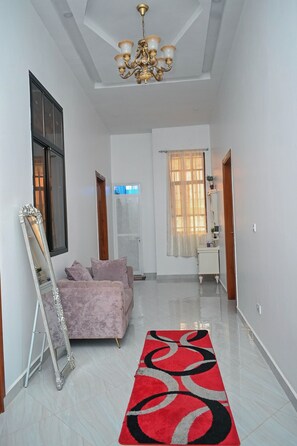 Interior - Tosh Home Apartment 4 (Chukwani)