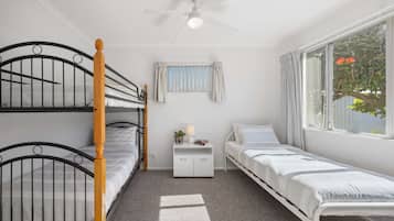 2 bedrooms, iron/ironing board