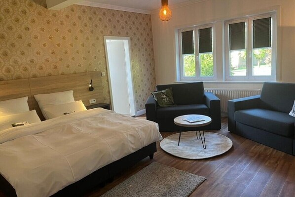 2 bedrooms, WiFi, bed sheets