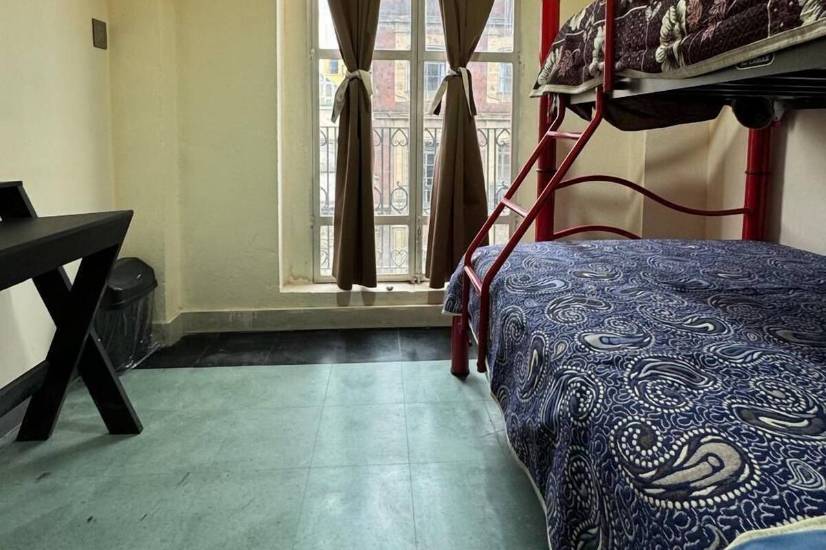Desk, WiFi (free), bed sheets