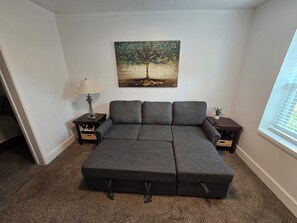 Smart TV, fireplace - Midtown Condo right on Main St! Walking distance to everything! (Lava Hot Springs)