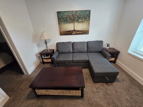 Smart TV, fireplace - Midtown Condo right on Main St! Walking distance to everything! (Lava Hot Springs)