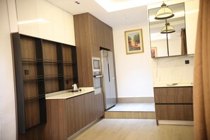 Apartment | Private kitchen | Fridge, microwave, oven, stovetop - Remarkable 3-beds Apartment in Abuja (Abuja)