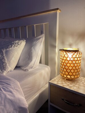 2 makuuhuonetta, silitysrauta/-lauta, Wi-Fi, vuodevaatteet