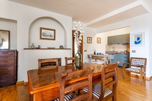 Dining - iFlat | Lovely apartment in Rione Monti (Roma)