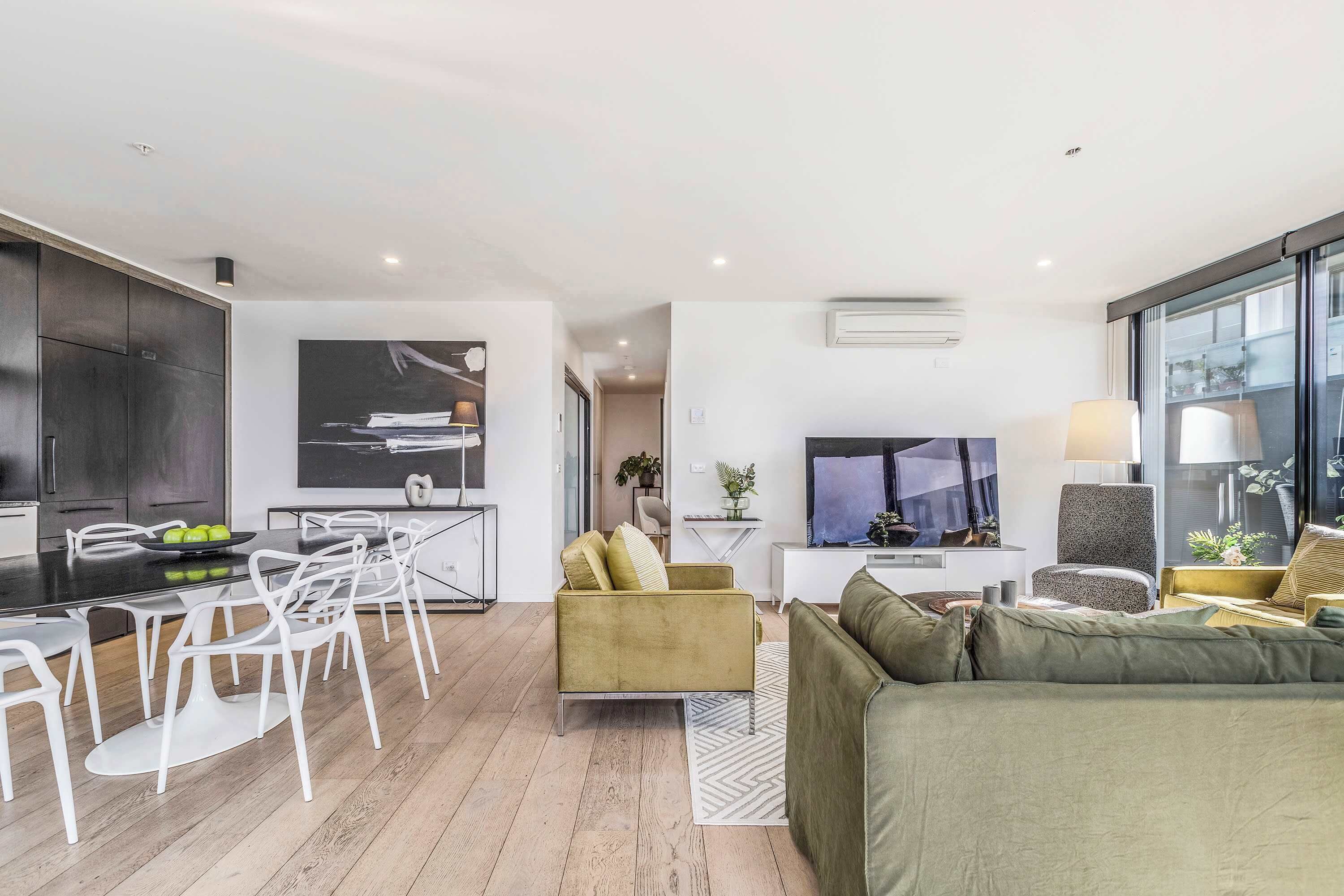 Smart TV, offices