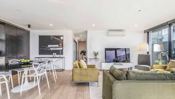 Smart TV, offices
