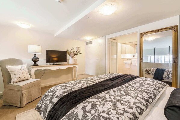 1 chambre, fer et planche à repasser, Wi-Fi gratuit, draps fournis