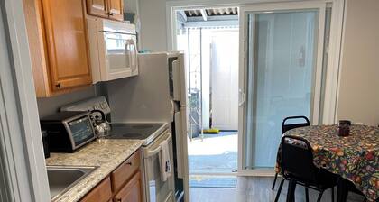 Wildwood cottage 2 blocks from boardwalk