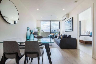 Sunrise rooftop views above eclectic Fitzroy