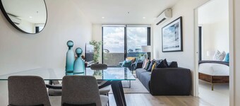 VAQUAY Rooftops in Fitzroy | Urban Fitzroy Escape With Cafes & Art at Doorstep