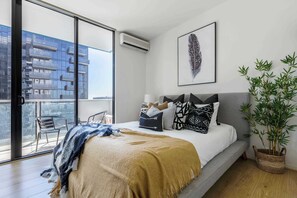 2 chambres, fer et planche à repasser, Wi-Fi, draps fournis