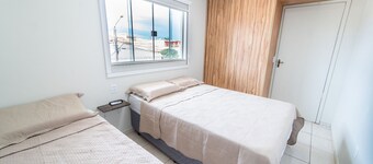 Até 4hospedes , Wi-fi 400mb , Cozinha Completa , Jr Catito