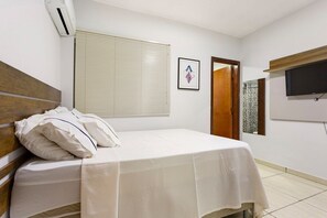 3 Schlafzimmer, Bügeleisen/Bügelbrett, Internetzugang, Bettwäsche