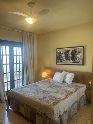 2 bedrooms, iron/ironing board, internet, bed sheets - Casa, Até 7hóspedes, 5minutos da Praia, Garagem, Wi-fi 300mbps, Jr Catito (Cabo Frio)