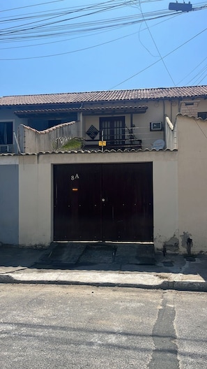 Exterior - Casa, Até 7hóspedes, 5minutos da Praia, Garagem, Wi-fi 300mbps, Jr Catito (Cabo Frio)