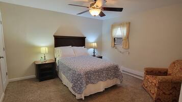 2 habitaciones, tabla de planchar con plancha, cuna de viaje y wifi