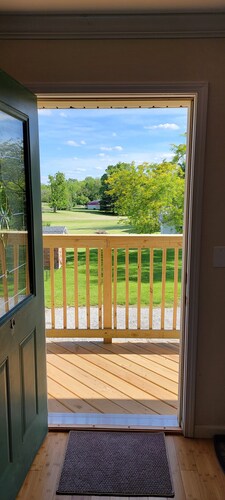 Newly Renovated Full Family Apt. - Centrally Located in Nauvoo - some stairs