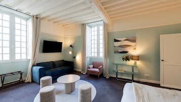 Superior Suite, Ensuite (à l'italienne ) | 1 bedroom, premium bedding, Select Comfort beds, laptop workspace