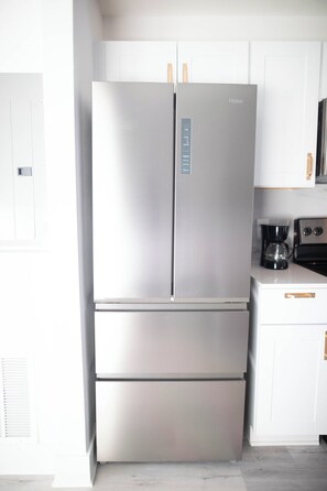 Interior - 1B/1BR PLUSH PEACEFUL ESCAPE (Dallas)