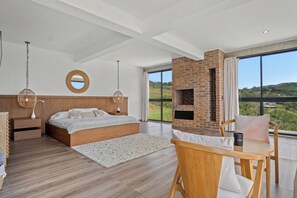5 slaapkamers, een strijkplank/strijkijzer, wifi, beddengoed