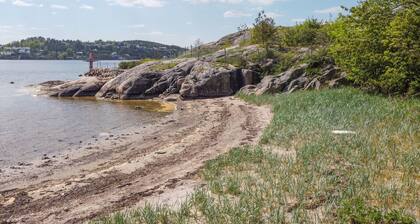 Stunning home in Uddevalla with kitchen