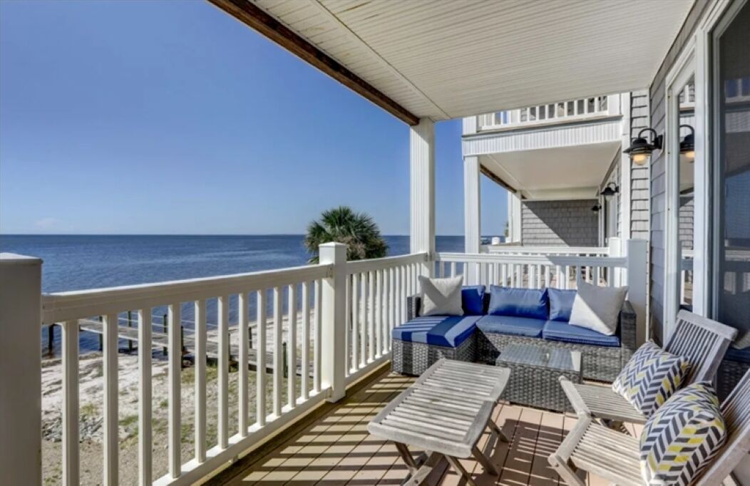 Carrabelle Condo: Beachfront & Fishing Pier