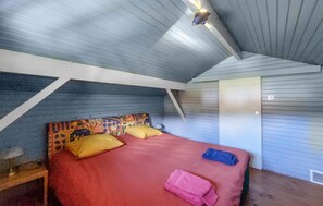 5 bedrooms, iron/ironing board, travel crib, WiFi (free) - Nice home in Xonrupt-Longemer (Xonrupt-Longemer)