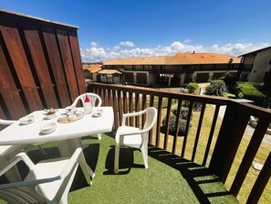 Outdoor dining - T2 Mezzanine Proche du lac (VIEUX BOUCAU LES BAINS)