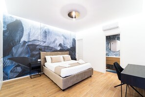 2 Schlafzimmer, Schreibtisch, Bügeleisen/Bügelbrett, WLAN