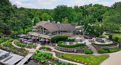 The Lodge at Geneva Lake |Golf Cart |Impressive Log Cabin |Deck |Abbey Springs |Beach |Pools