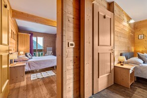 2 habitaciones, wifi gratis y ropa de cama 