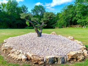 Property grounds - Charming Stone Cottage with Jacuzzi near Rocamadour and Padirac Chasm (Assier)