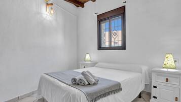 2 habitaciones, wifi gratis y ropa de cama