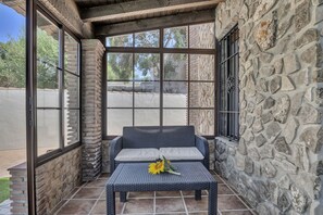 Interior - Holiday Home 'Casas Al Alba' with Private Pool, Wi-Fi and Air Conditioning (Zahora)