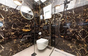 Douche, séchoir à cheveux