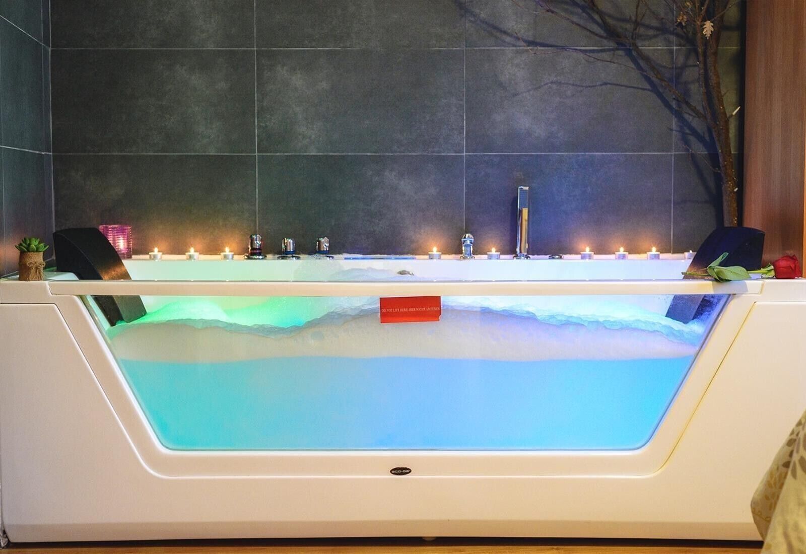 Bruser, hårtørrer, håndklæder